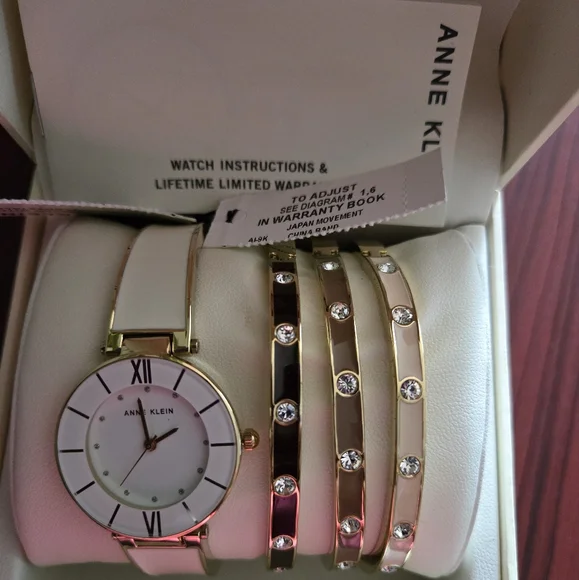 Anne Klein Watch & Bracelet set White/Gold - Picture 3 of 5